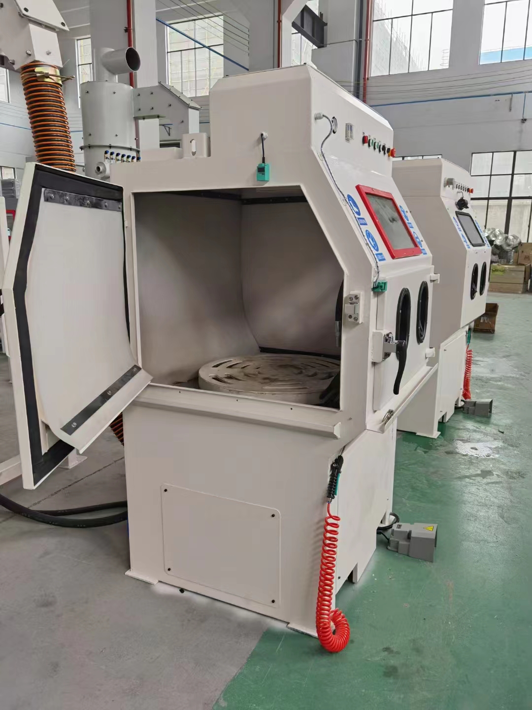 福州移动式抛丸机的工作原理?